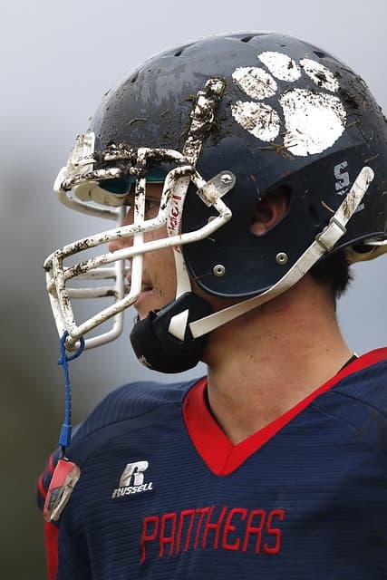 미식축구 장비, 게임을 바꾸다: 스포츠 기술의 진보