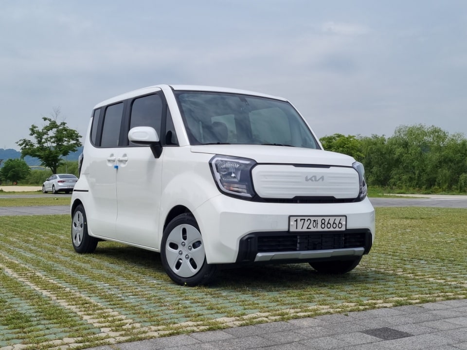 더 뉴 기아 레이로 드라이브를 나왔습니다.