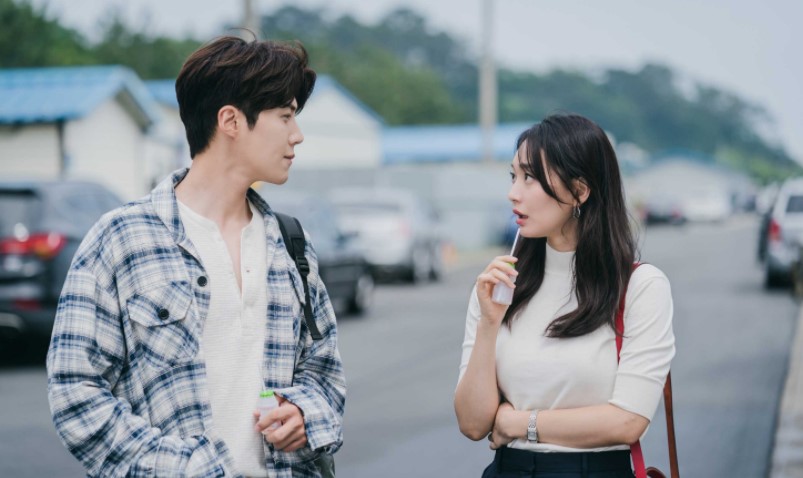 넷플릭스_갯마을_차차차_리뷰_01