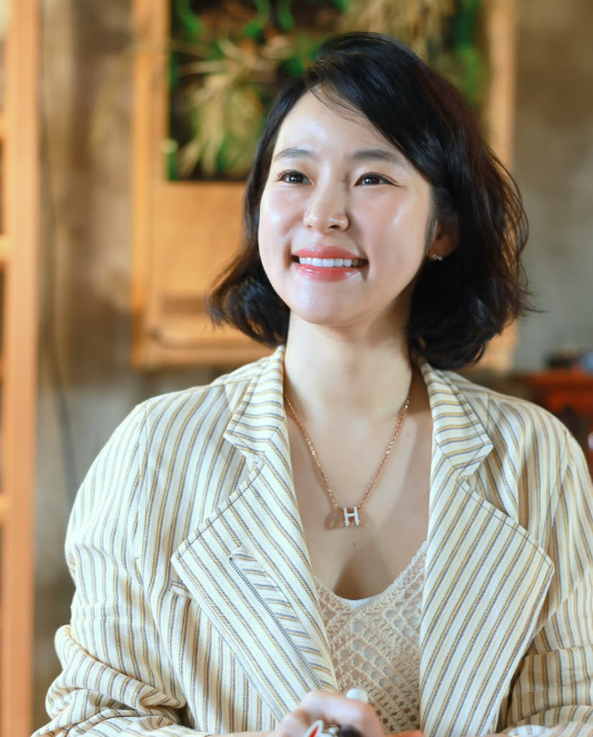 가수 홍자 데뷔