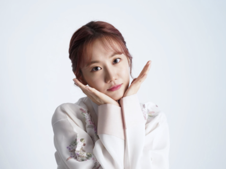 정민아 한복