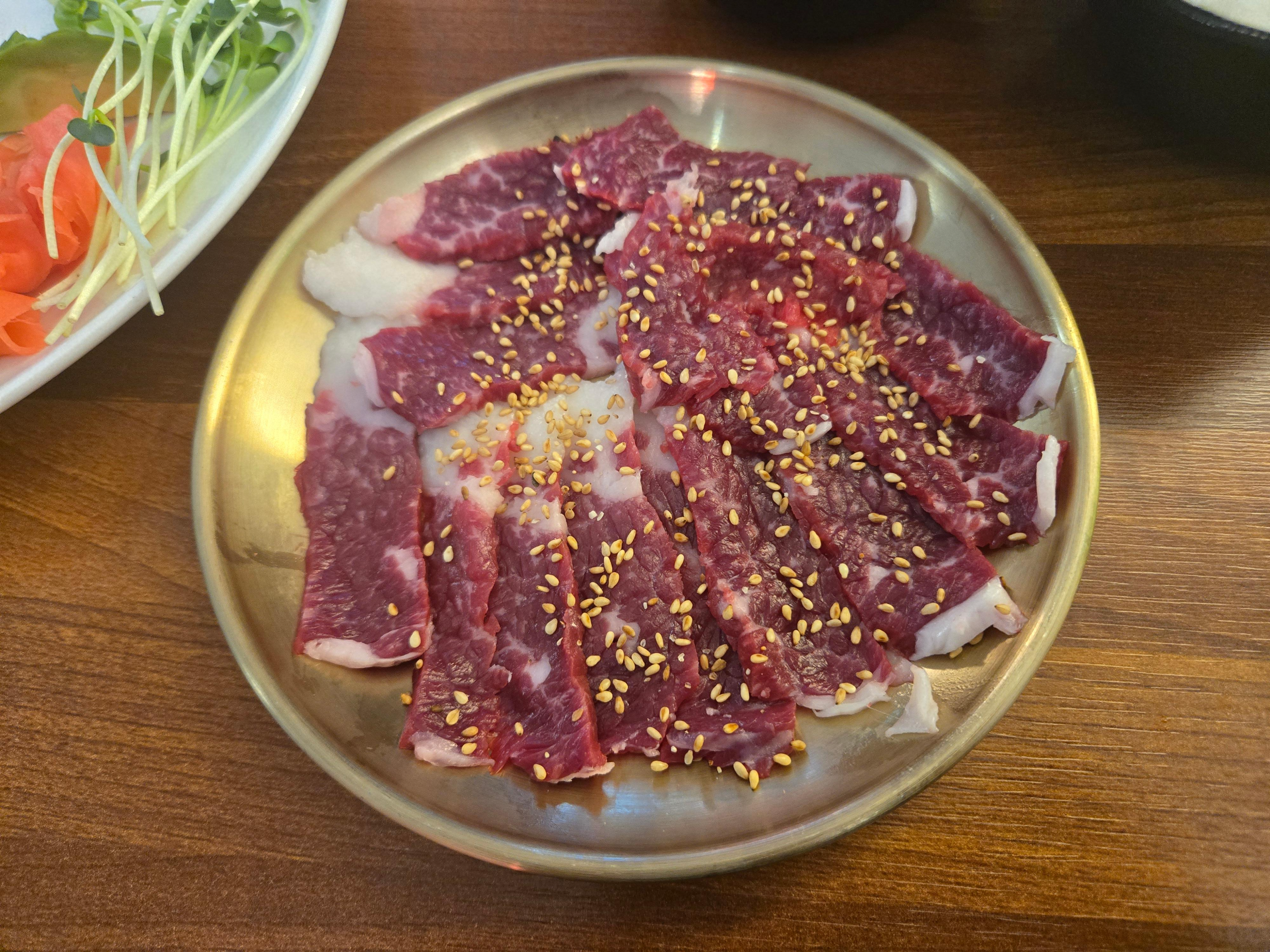안동 생고기 맛집 만담 차돌사시미