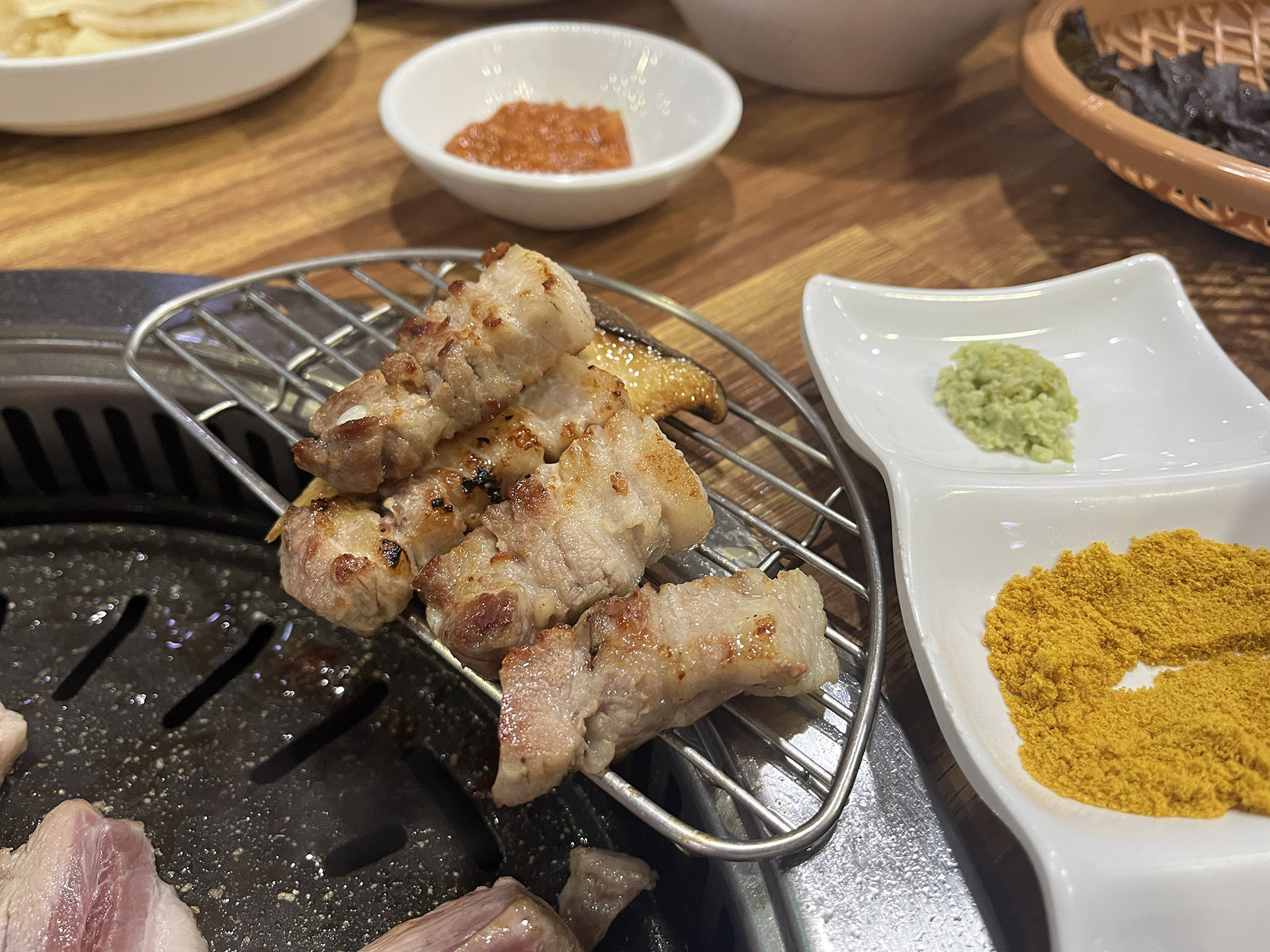 김해 흥동 성하돼지집