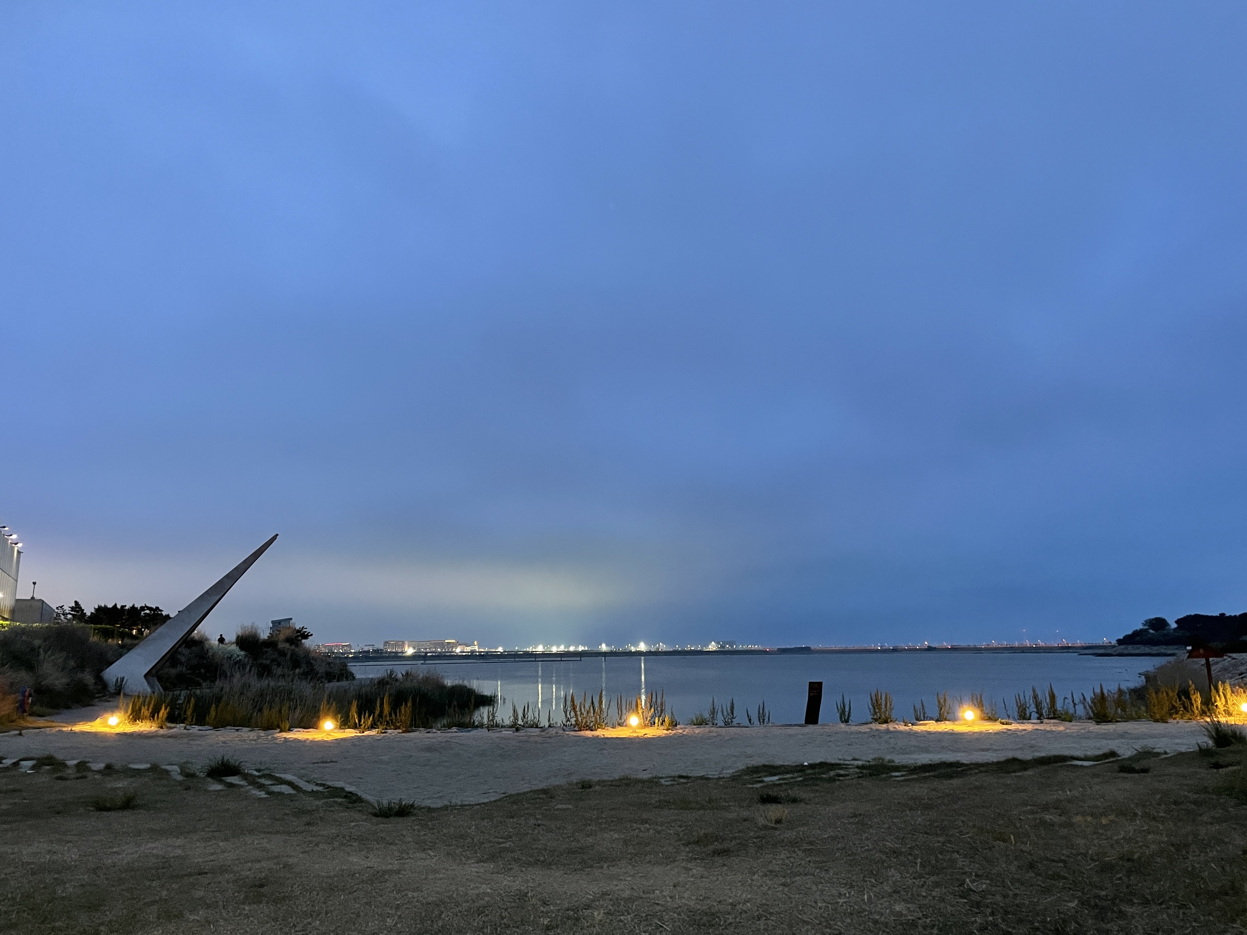 네스트호텔 산책로