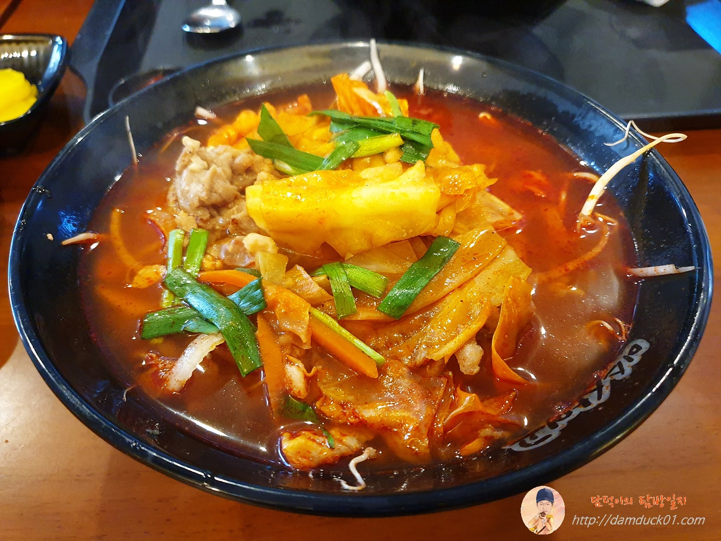 얼큰쌀국수 5400원