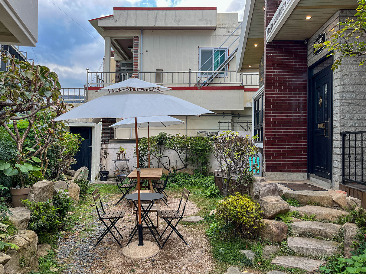 덕미 아틀리에 광안점 입구