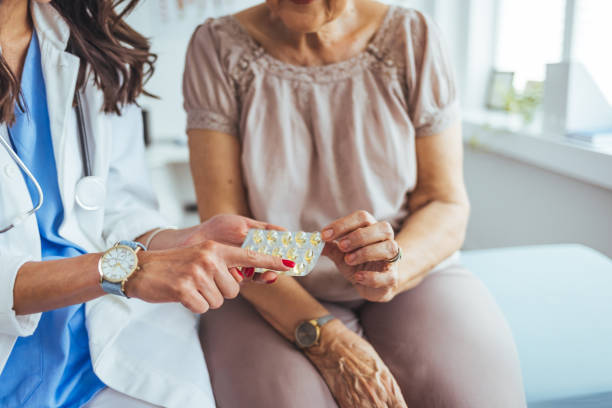 전문가가 말하는 여성 갱년기 관리 팁