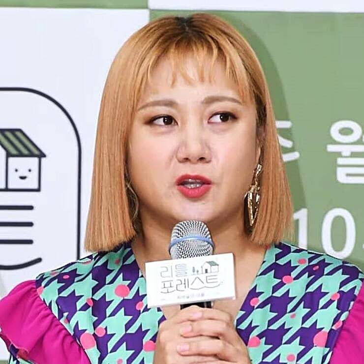 개그우먼-박나래