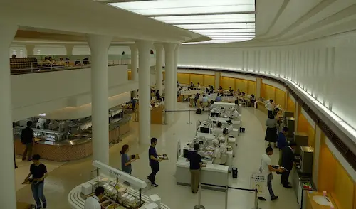 혼고 캠퍼스 식당 내부