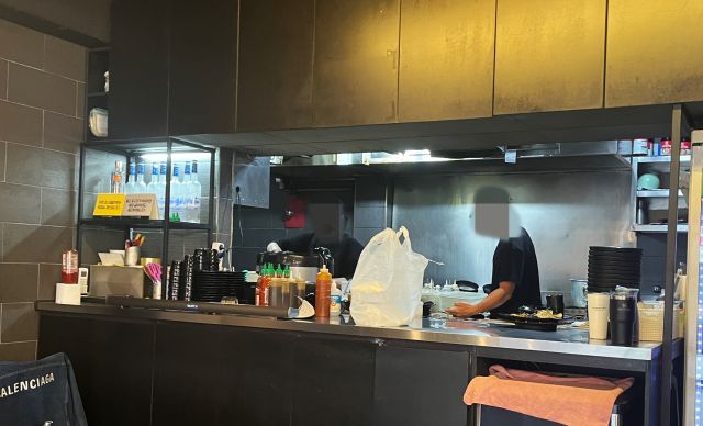 신촌 이대 맛집 방콕 익스프레스 오픈 주방