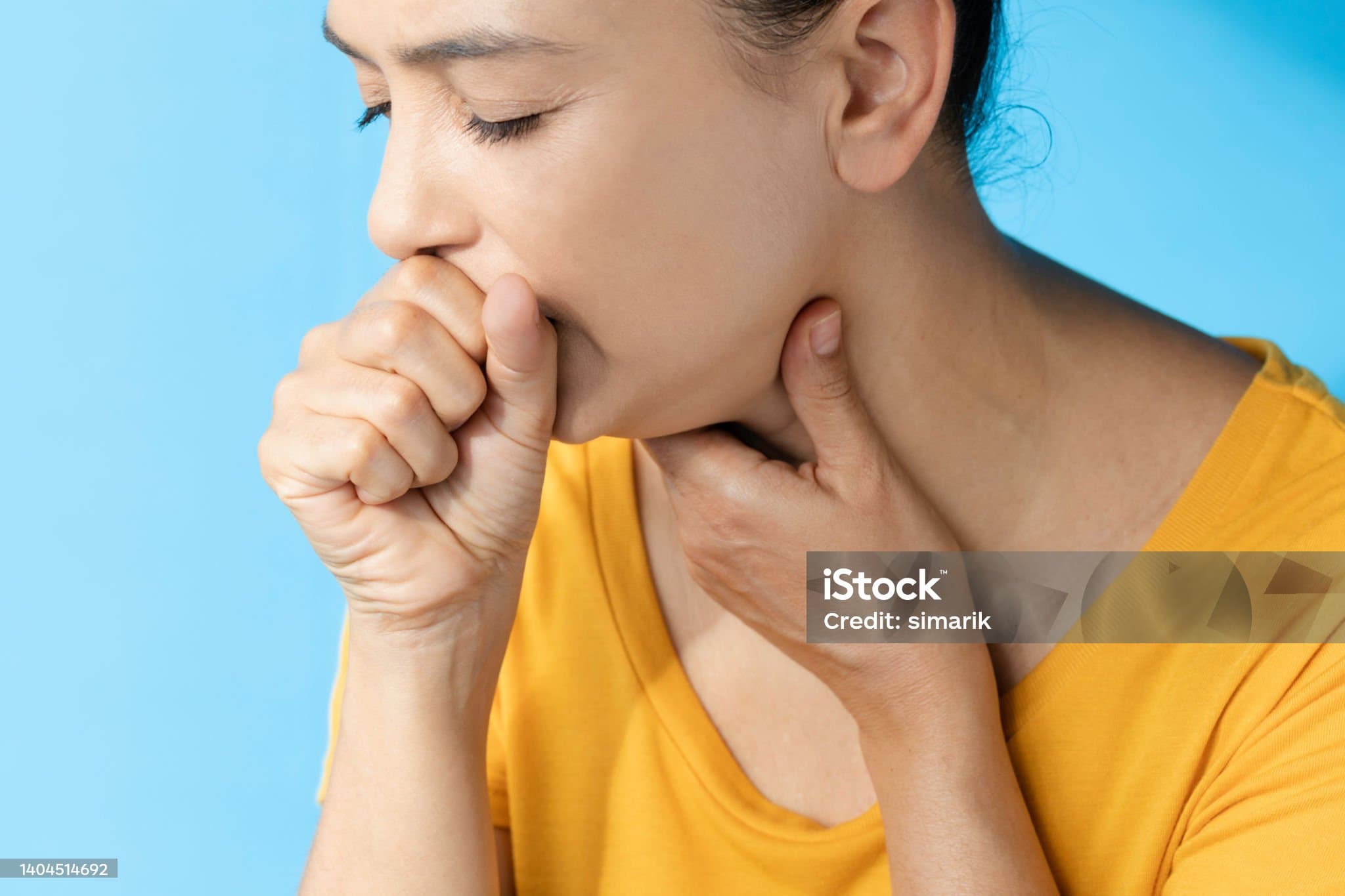 목이 간질간질하고 마른기침이 납니다, 혹시 이것 때문일까요?