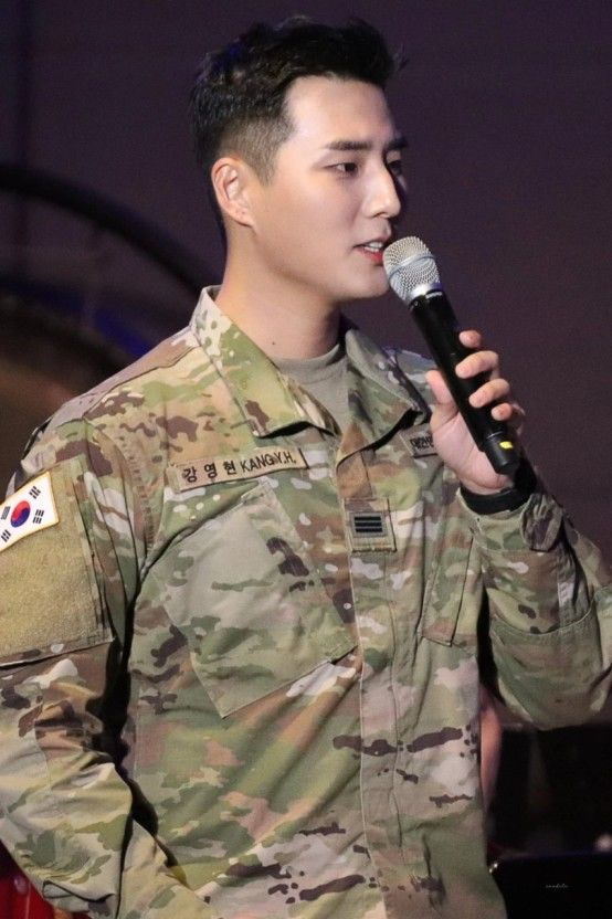 영케이 나이 프로필 학력 저작권료 최우수산 예능 육각형 아이돌 데이식스 총정리