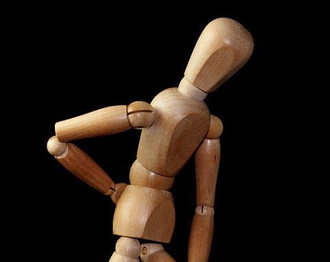 올바르게 앉으면 허리통증을 예방할 수 있다