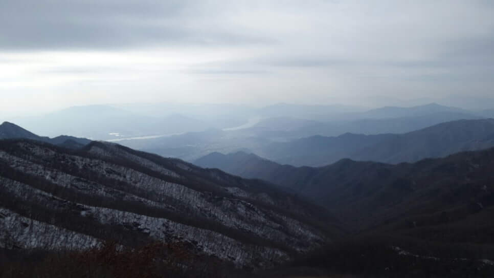 100대 명산 등산하기 다섯번째 유명할 만큼 아름다운 산 유명산 신령스러운 전설과 자연미&amp;#44; 역사문화가 어우러진 산 용문산 연계 산행 
