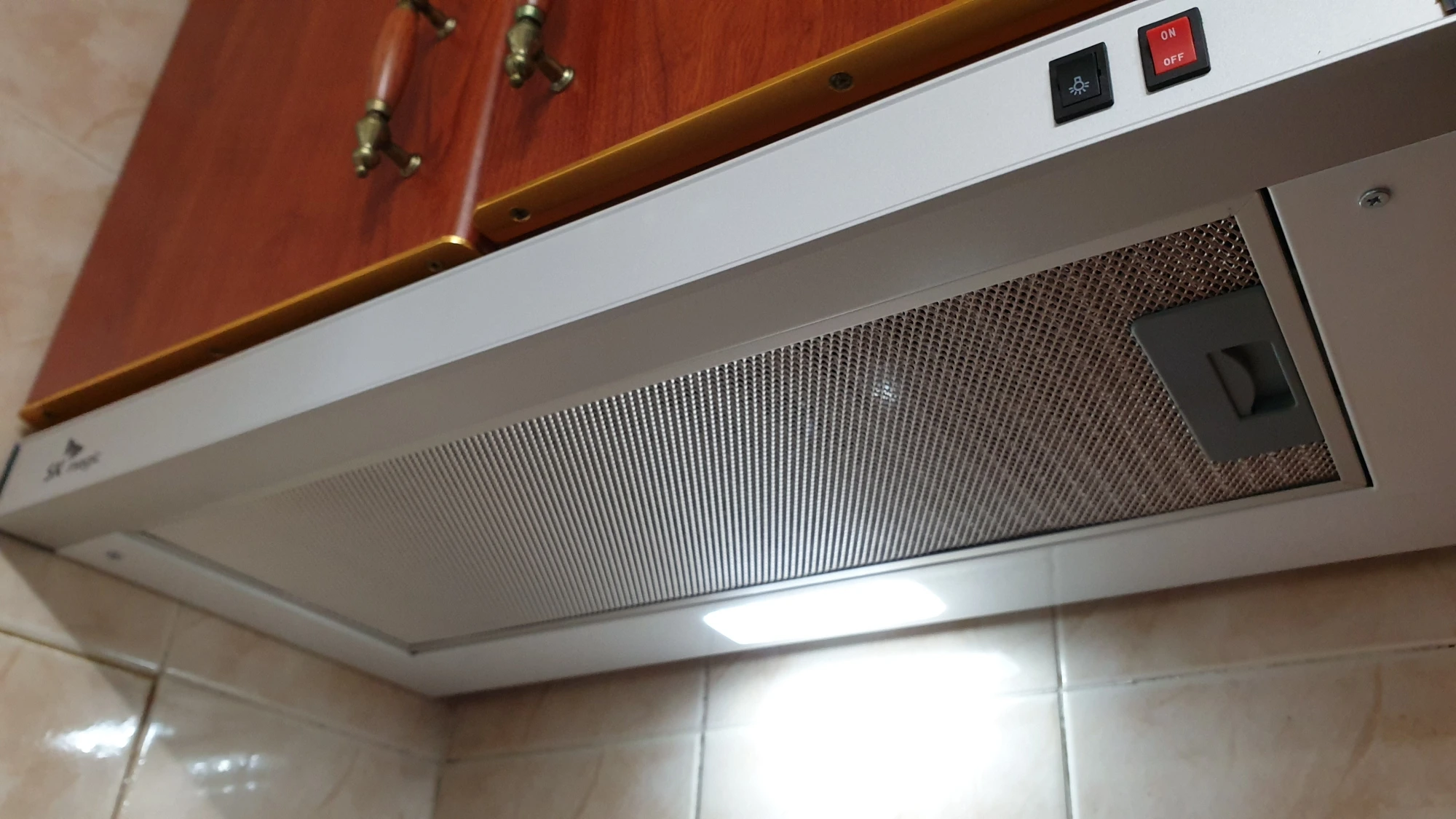 주방 후드 교체 설치 완료 모습