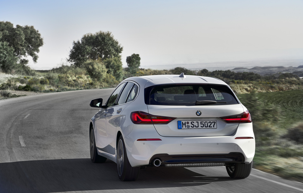 BMW 1시리즈 3세대 해치백 뒷보습