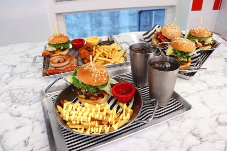 강남 햄버거 '파이브가이즈'