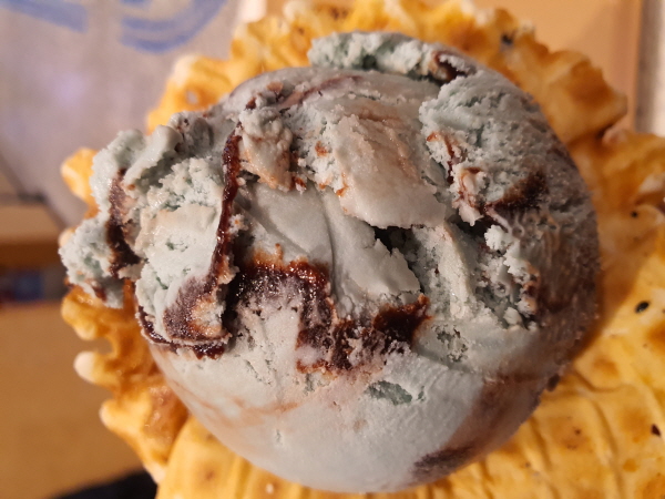 베스킨라빈스31 아이스크림 - 페퍼민트 훠지 리본