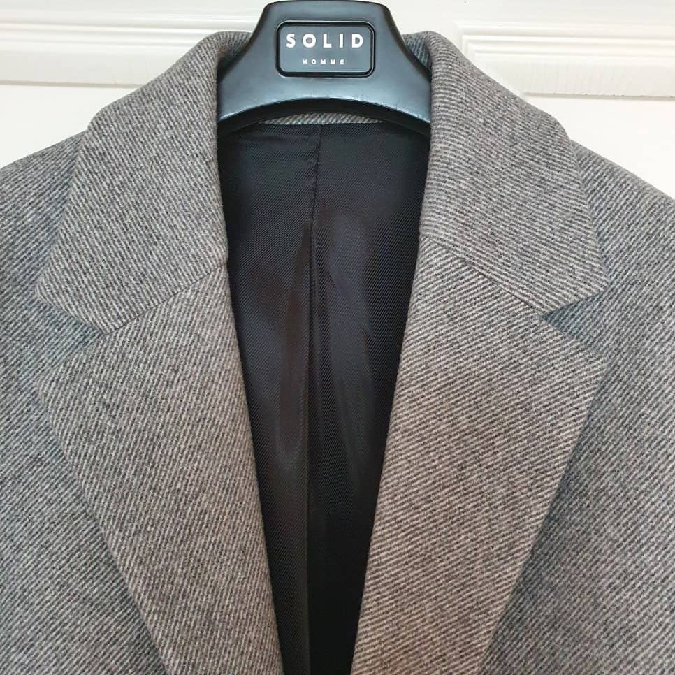 솔리드옴므 그레이 코트