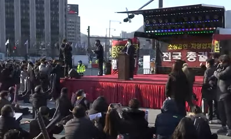 자영업자들 “더 이상 잃을 것도 없다”