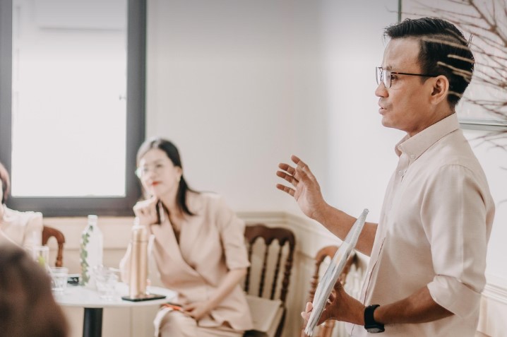 교수-정년퇴직-후-연금-실태-관련-이미지