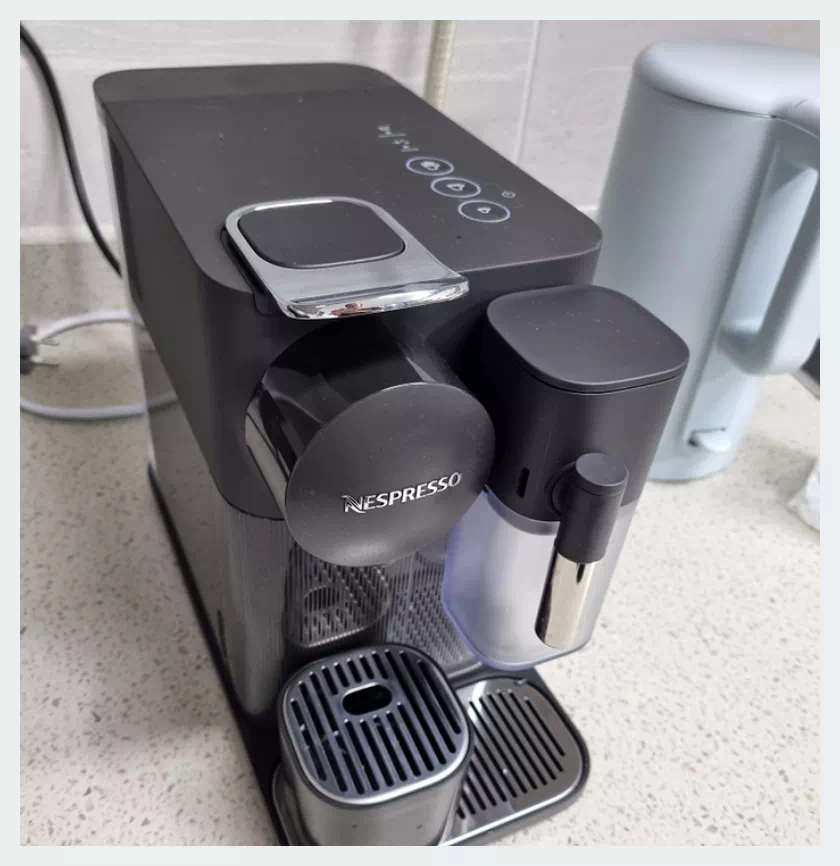 네스프레소 라티시마