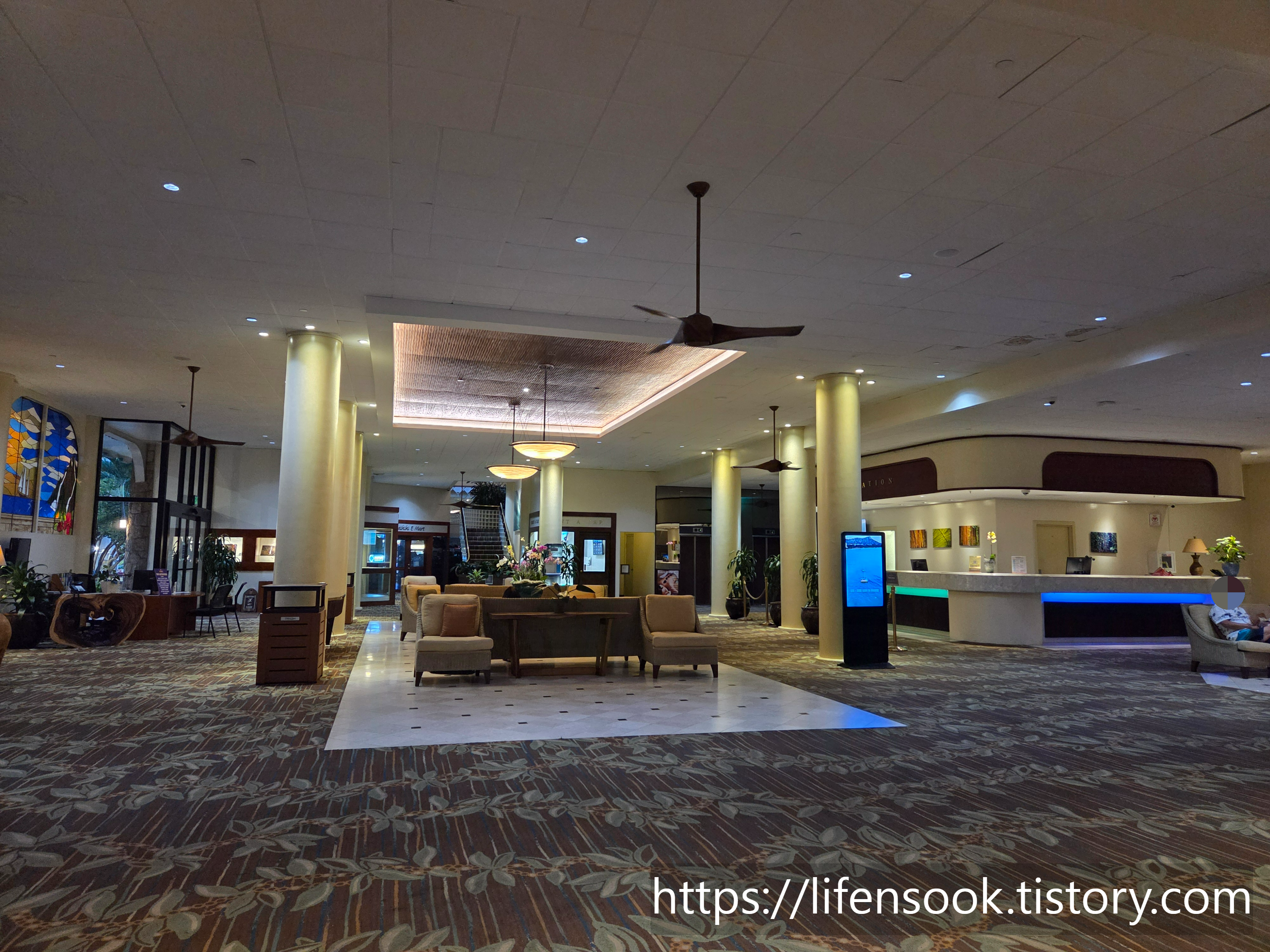 와이키키 리조트 호텔 로비
