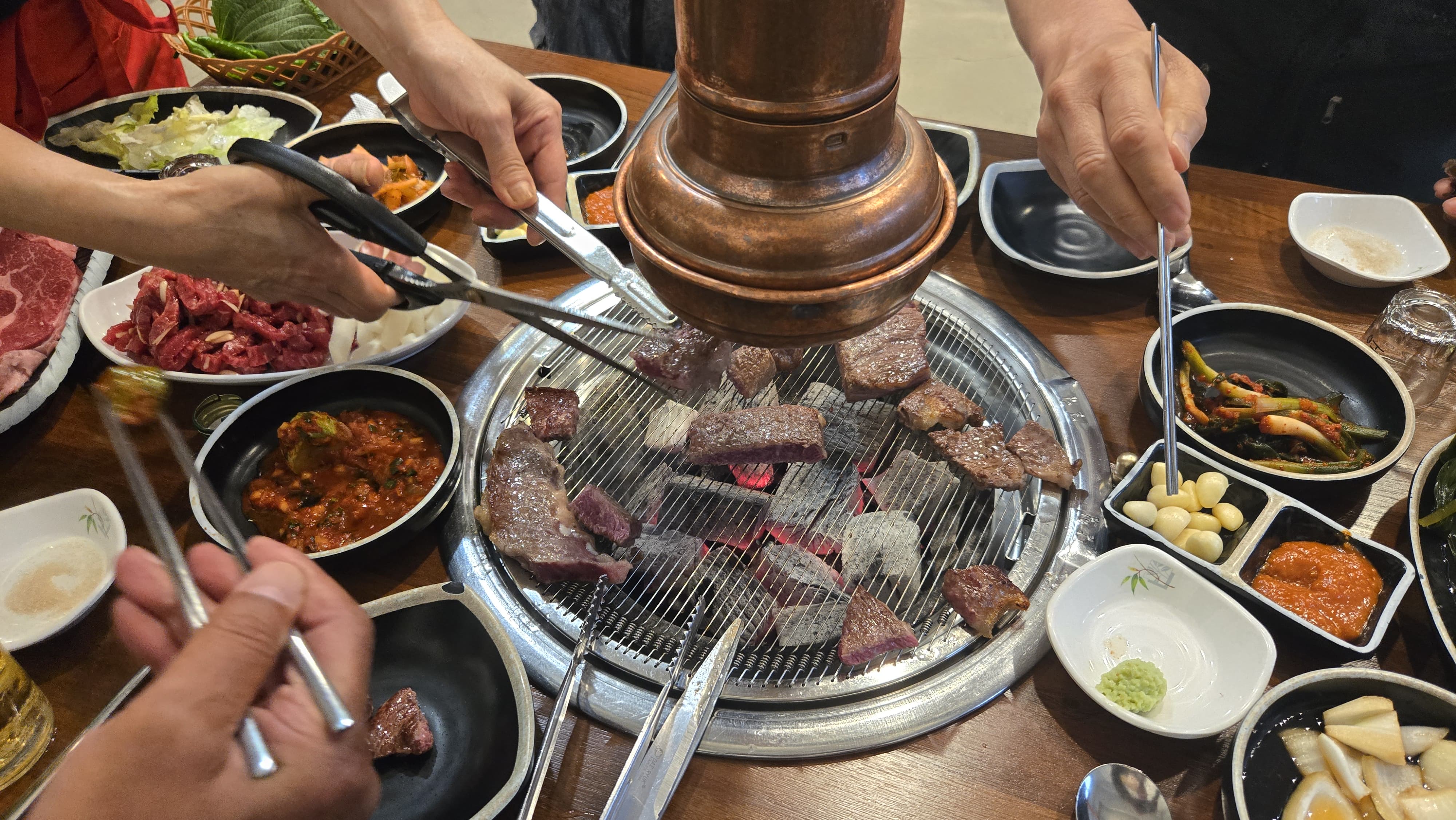 고기와 함께 먹으니 더욱 만족스러운 식사