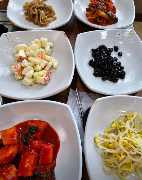 김가네 잣두부 대표 메뉴