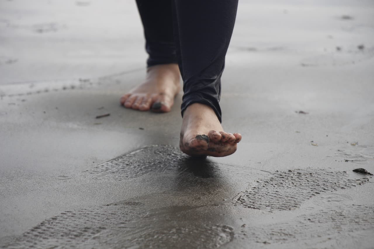 접지(Grounding)란 무엇인가? 건강에 미치는 놀라운 효과