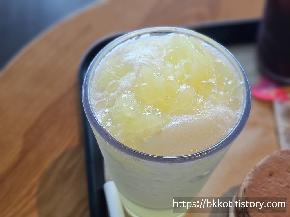 스타벅스 광교SK뷰레이크41F점