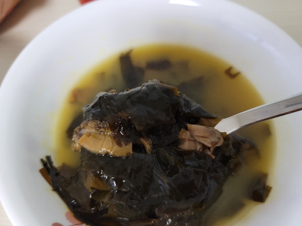 푸짐한 미역과 전복