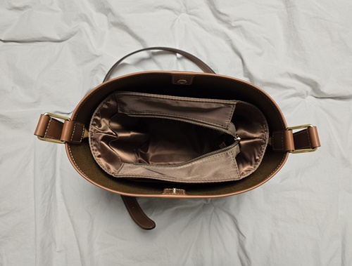 셀린느트리오페스몰버킷백이너백지퍼