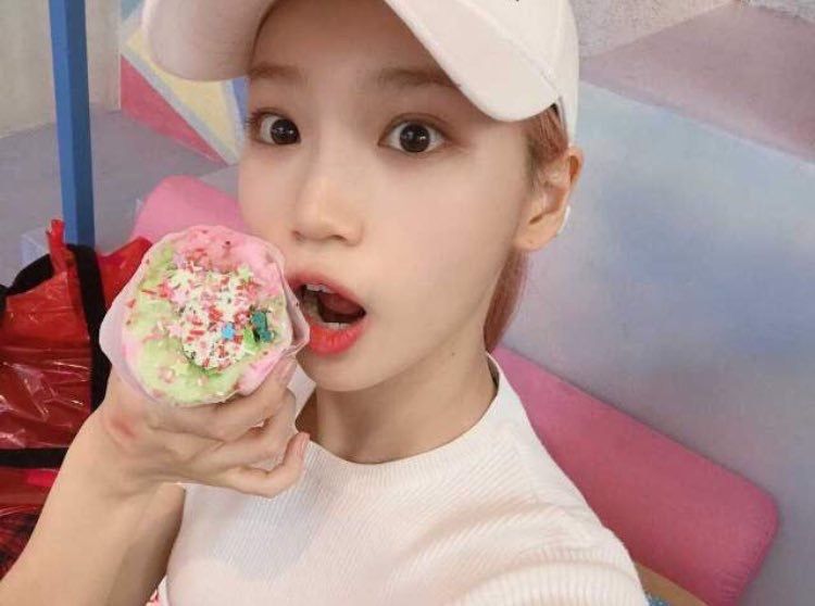 김채원 사진 모음 김채원 사진 모음