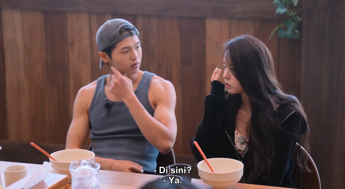 © Netflix Single's Inferno ์๋น, ํฌ์ ์์นจ ์์ฌ ๋ํ ์ฅ๋ฉด