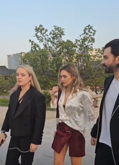 어벤져스 스칼렛 위치 엘리자베스 올슨 남편 결혼 내한 경복궁 구찌 행사