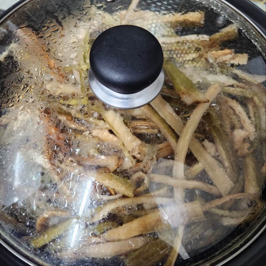 말린 토란대 삶는 시간 1시간 센불 20분 중간불 40분 