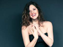 헤일리 로렌(Halie Loren)