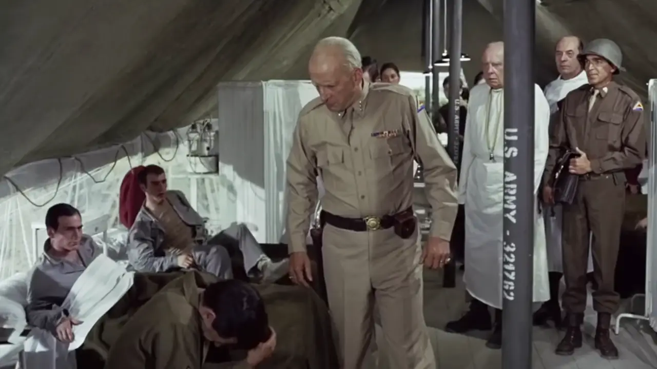 그 유명한 병사 구타 장면 - 당시에는 과거 향수 정서가 있어서 약자가 폭행을 당해도 추억이라고 치장해버렸다