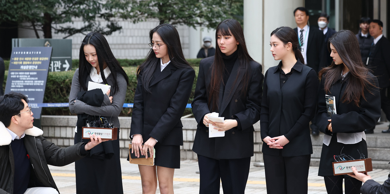 뉴진스 활동중단&amp;#44; 진짜 이유 정리해보면(ft.민엄마는 어디에?)