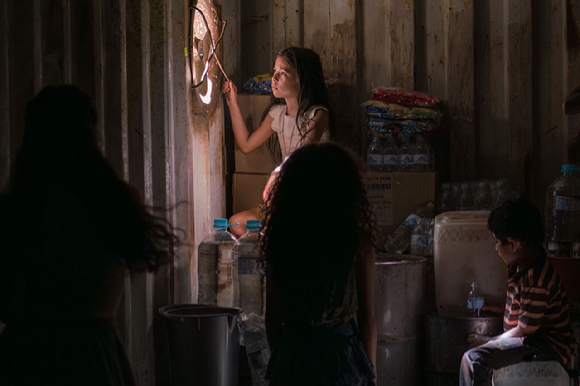 &#39;사운드 오브 프리덤&#39; 크리스탈 아파리시오가 로시오 역을 연기하고 있다. [사진=NEW]