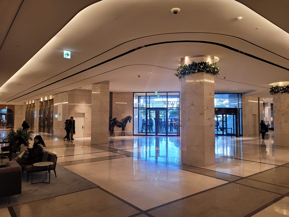 드라마 촬영 중인 소노캄 입구