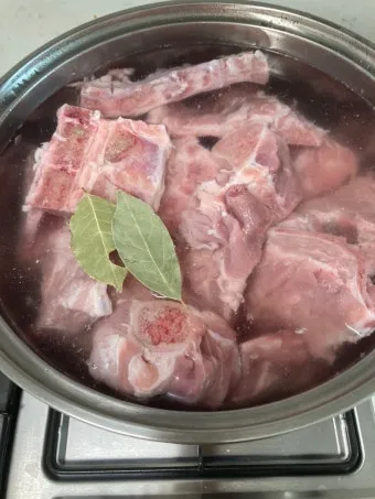 돼지등뼈 김치찜 부드럽게 황금레시피_2