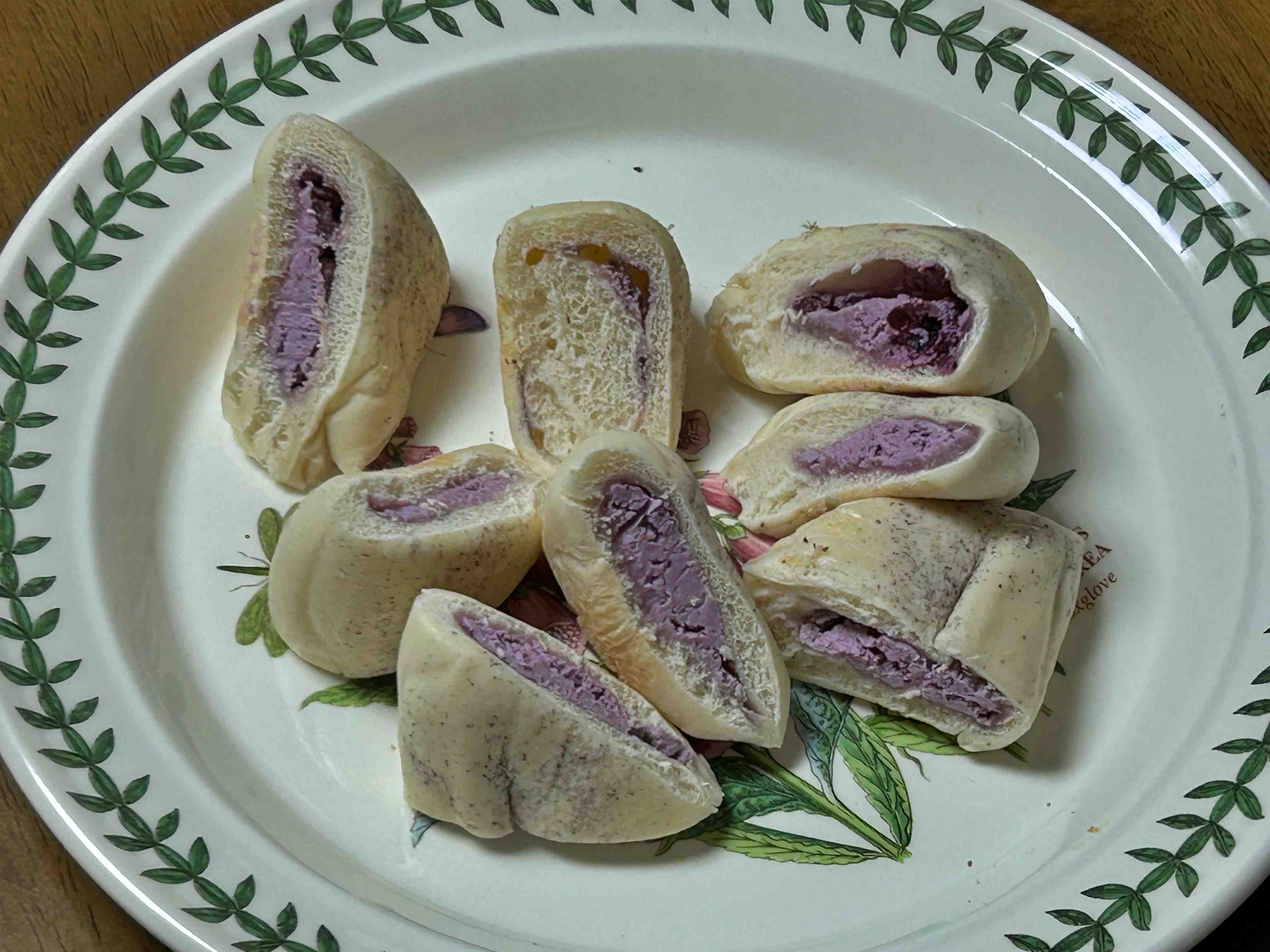 8등분한 블루베리번