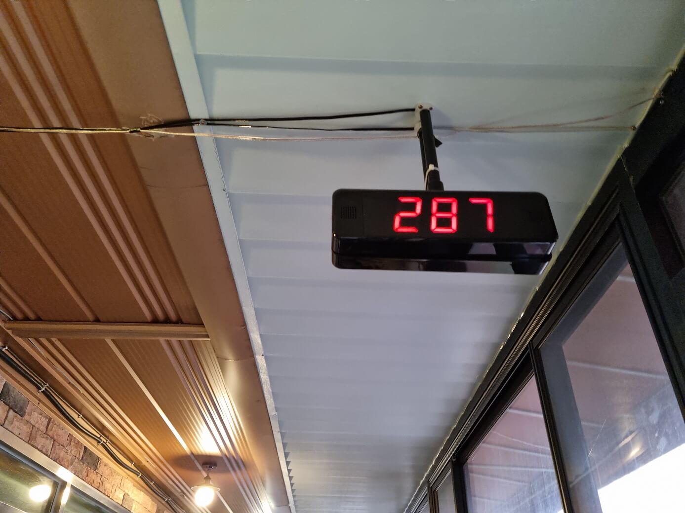 번호표를-뽑고-기다리는중