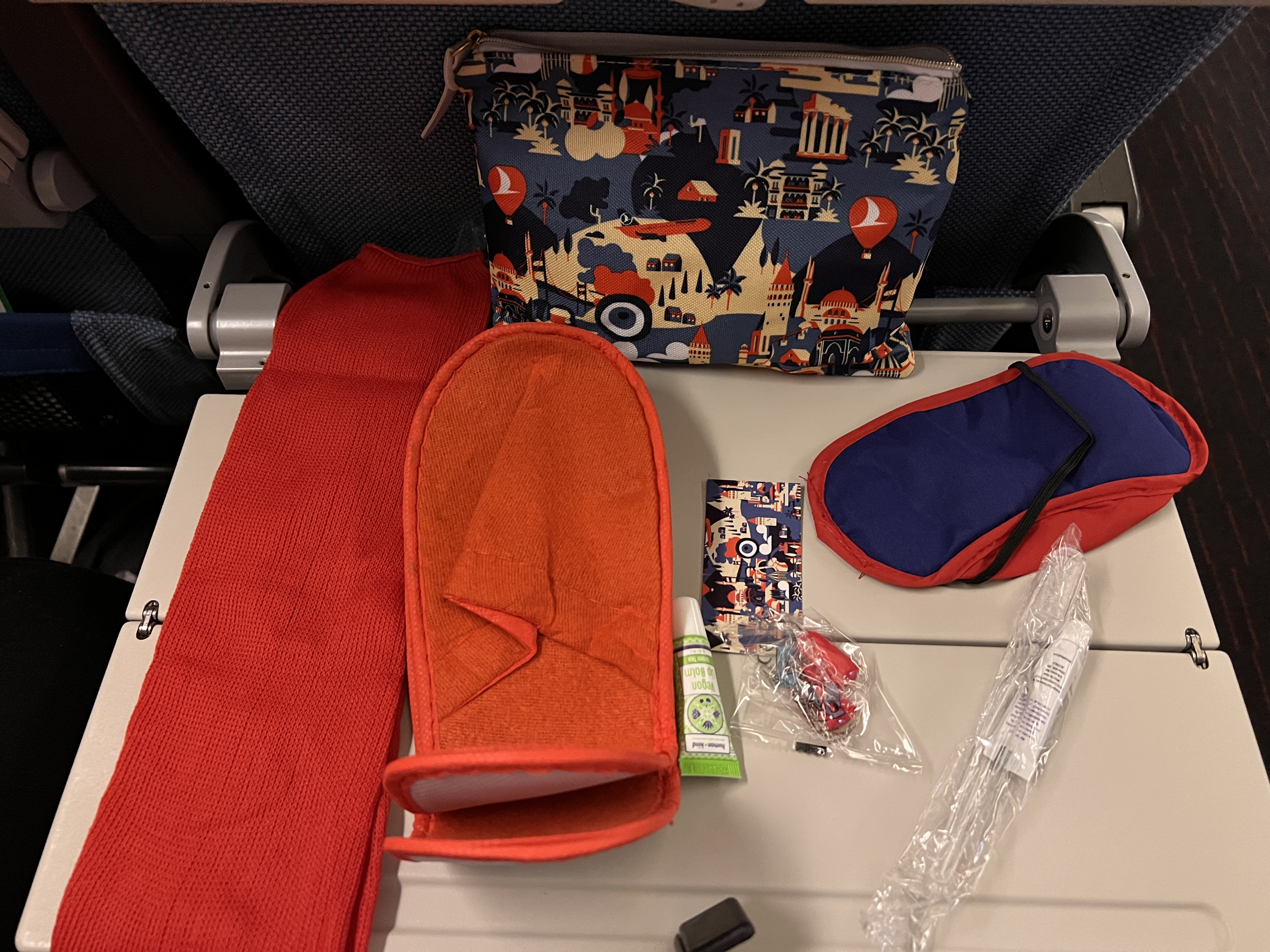 터키항공 이코노미 기내 어메니티 2