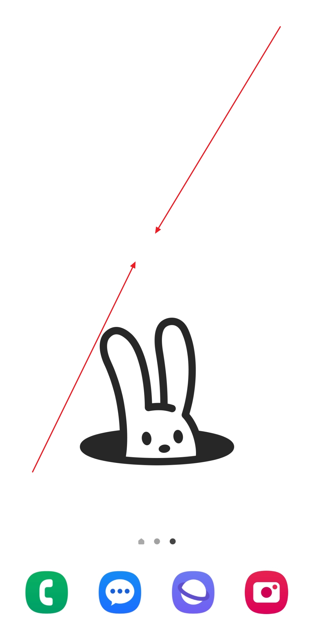 홈 화면을 꼬집어 편집 모드로 진입한 상태