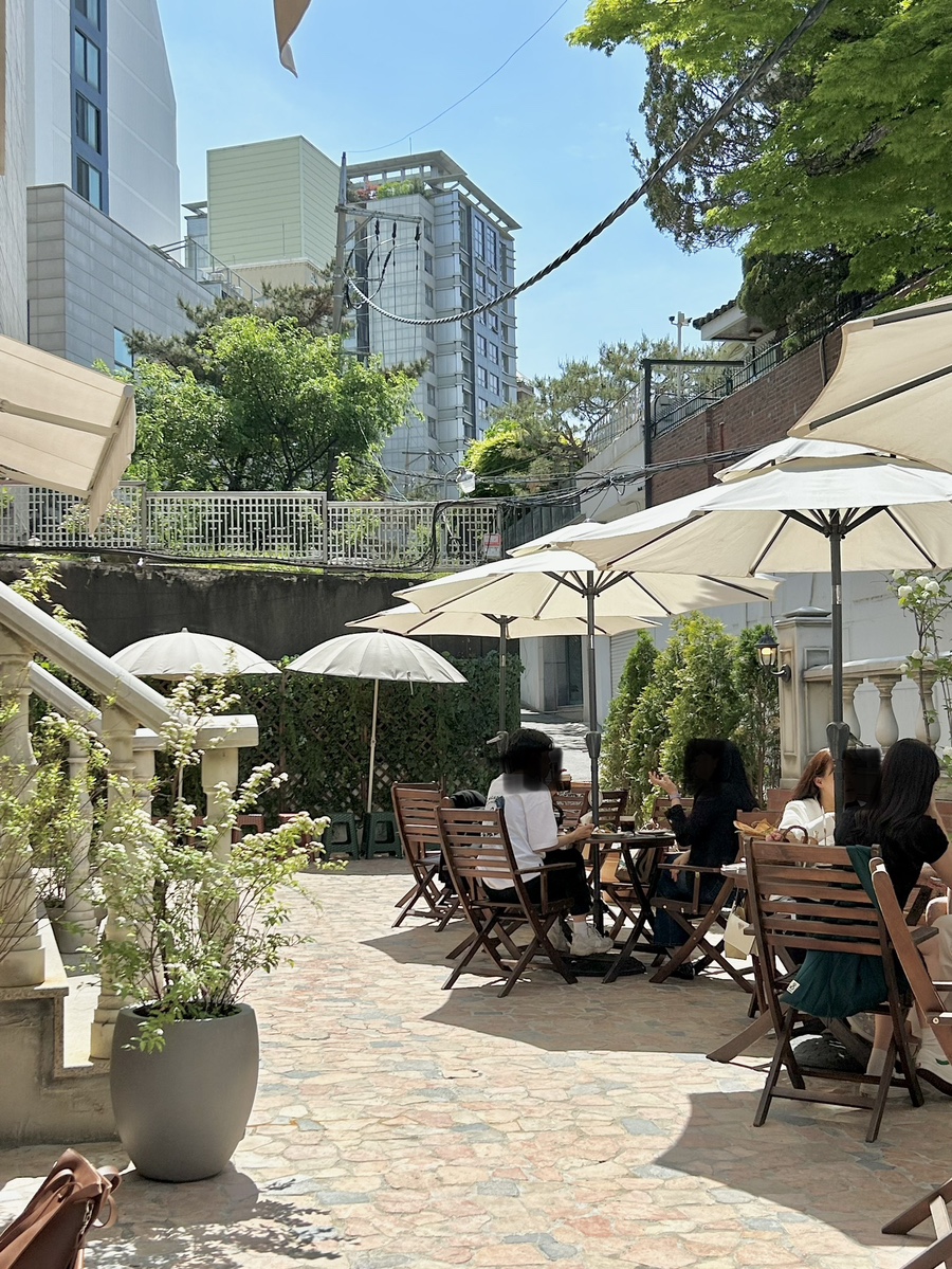 한남동 브런치 TOP 7 &mdash; 이태원&middot;한남 30대 직장인이 검증한 매뉴팩트&middot;사보이&middot;어니언 핫플 정리 - 디테일 컷