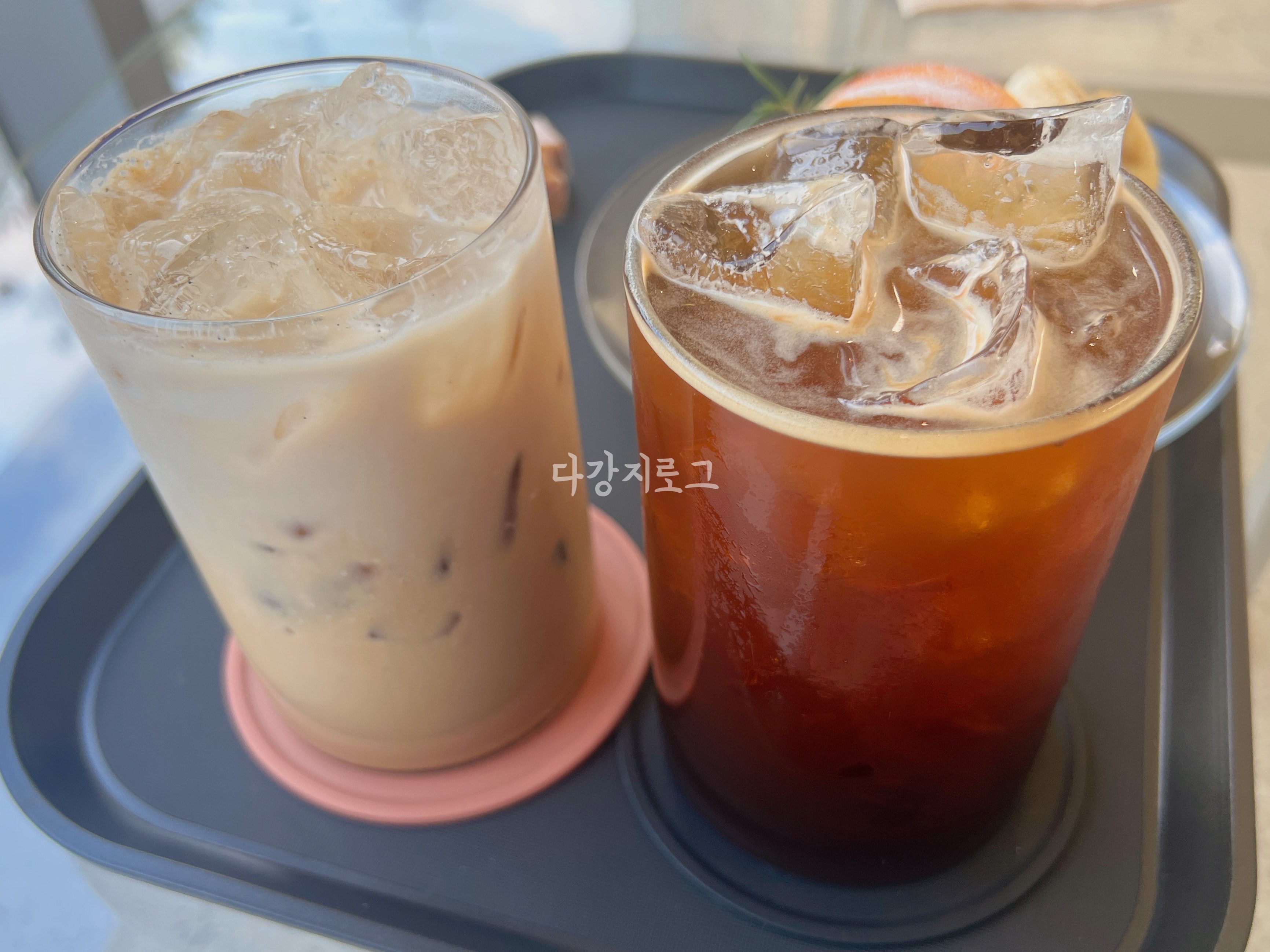 담양 빨간벽돌카페 야외카페 알에디션