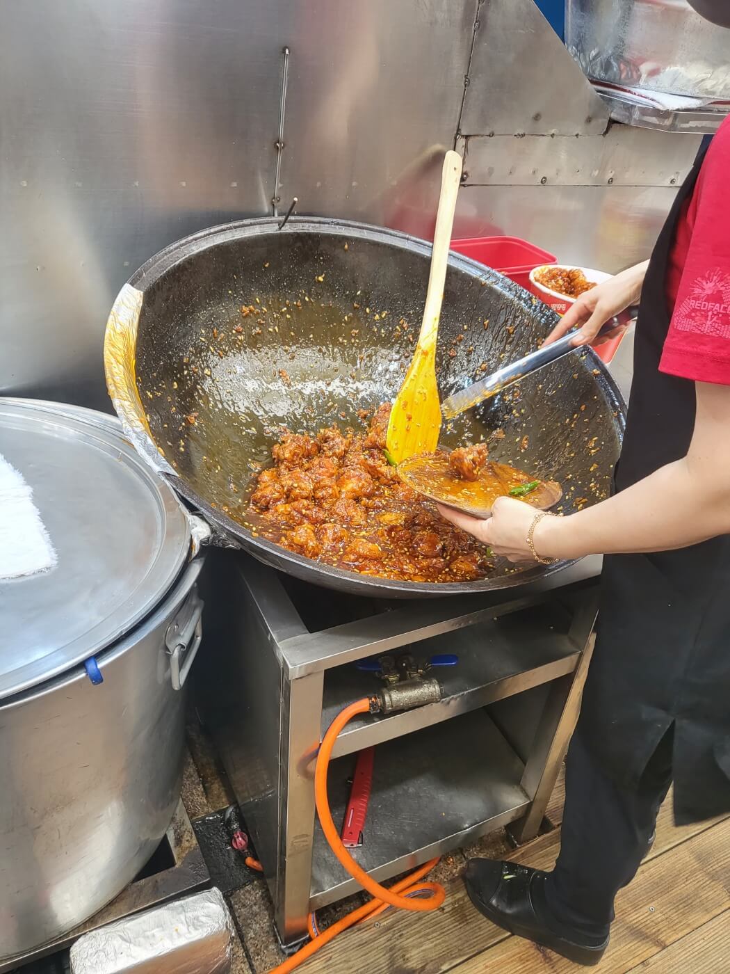 닭강정 제조 사진